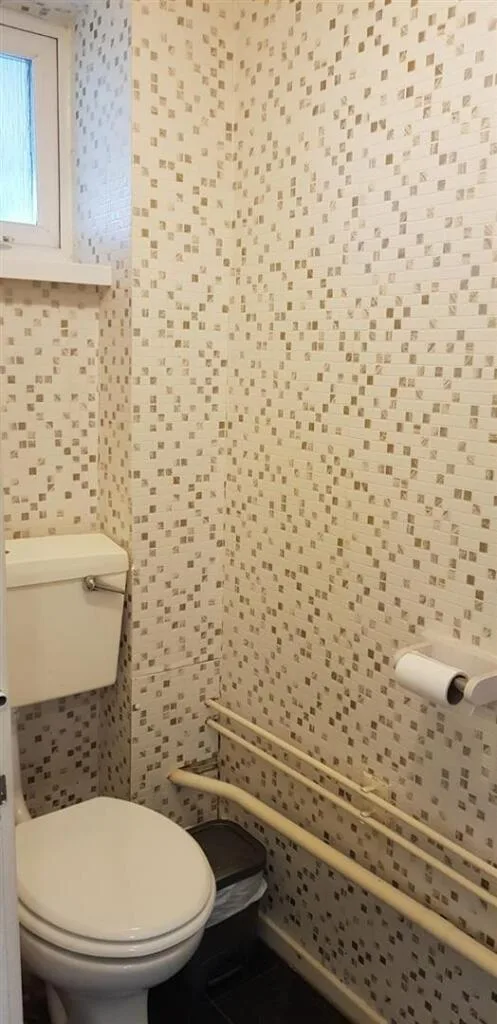 4 bedroom semi-detached house for rent