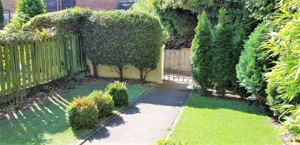 4 bedroom semi-detached house for rent