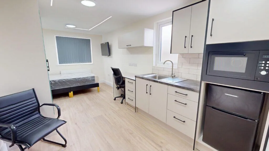 6 bedroom house for rent