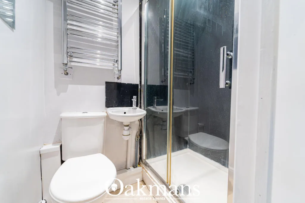 6 bedroom house for rent