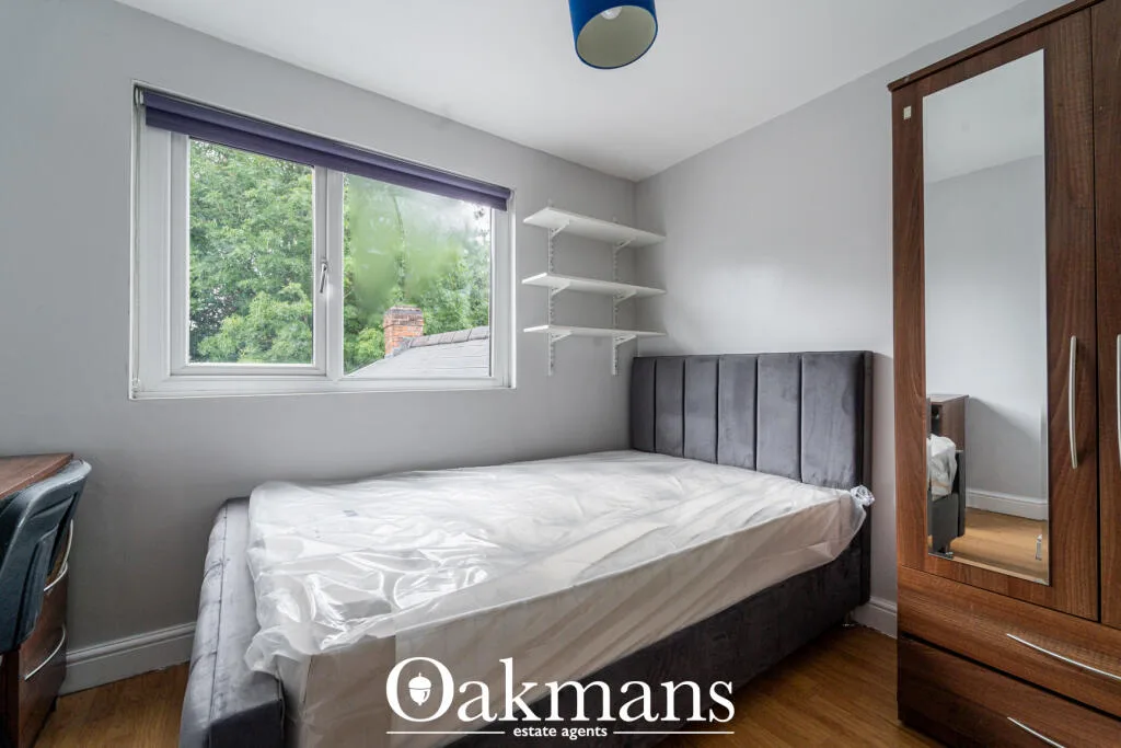 6 bedroom house for rent