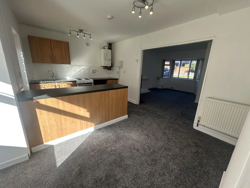 3 bedroom end of terrace house for rent