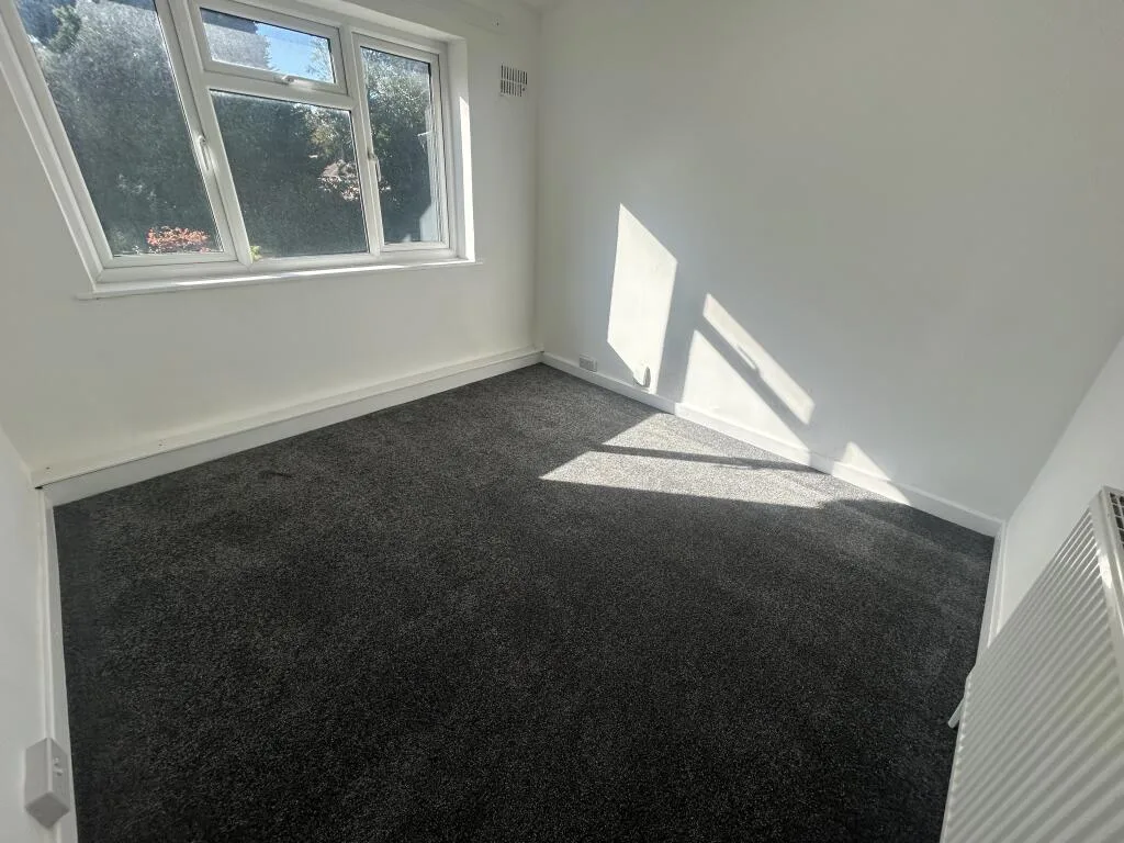 3 bedroom end of terrace house for rent