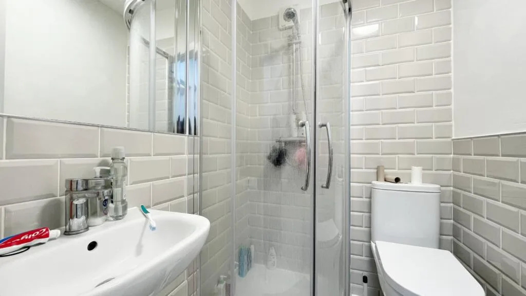 1 bedroom maisonette for rent
