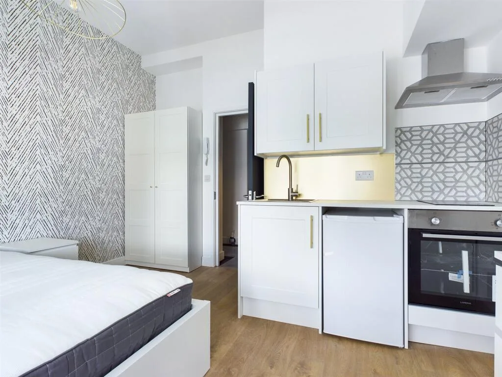 Studio apartment for rent