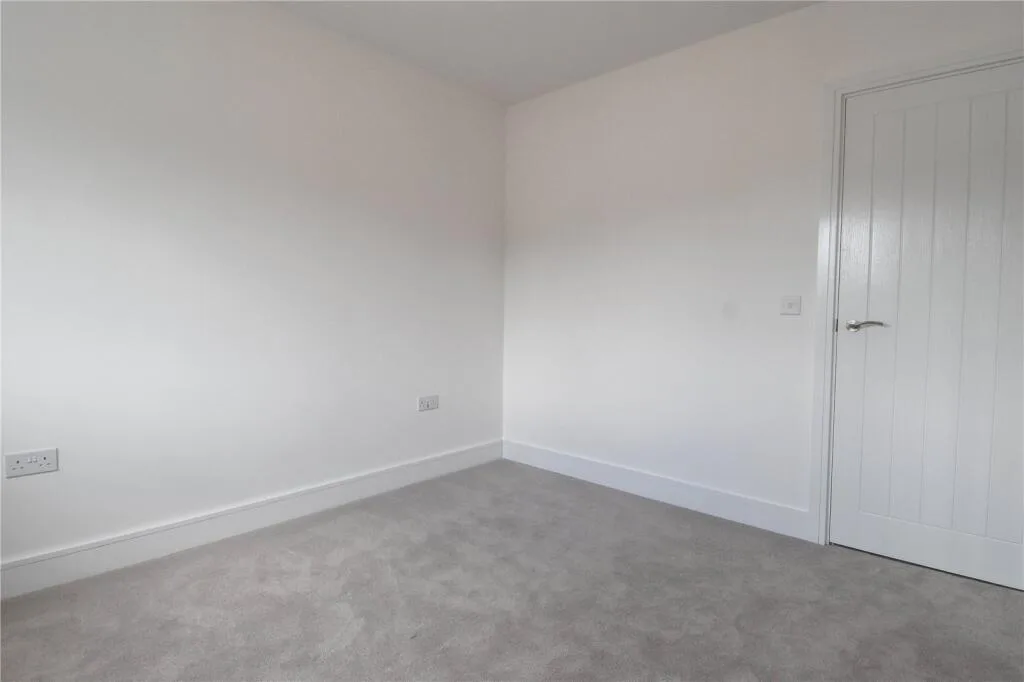 3 bedroom semi-detached house for rent