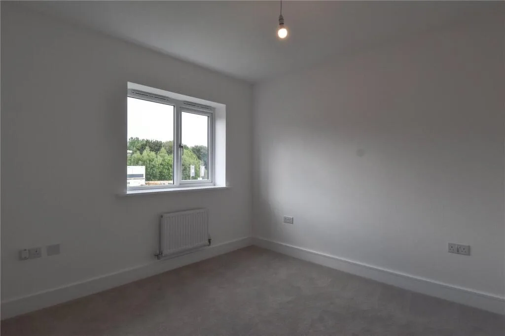 3 bedroom semi-detached house for rent