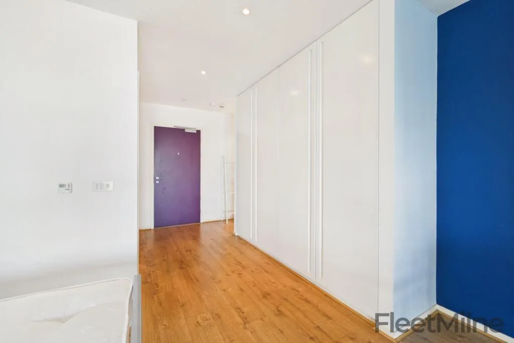 Studio flat for rent