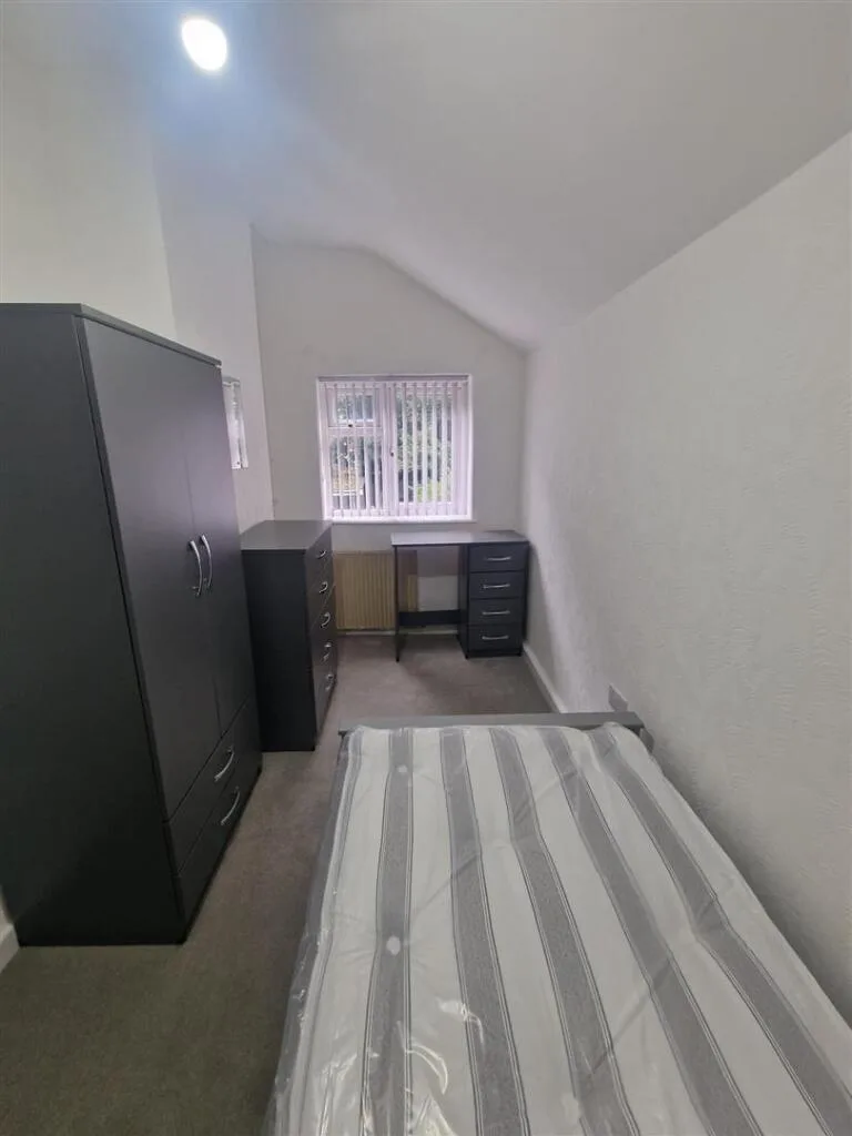 4 bedroom terraced house for rent