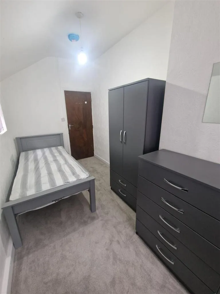 4 bedroom terraced house for rent