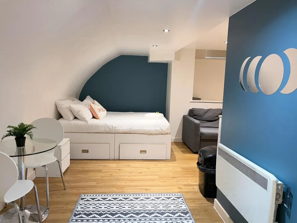 Studio flat for rent