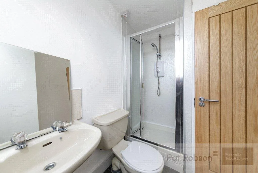 6 bedroom house for rent