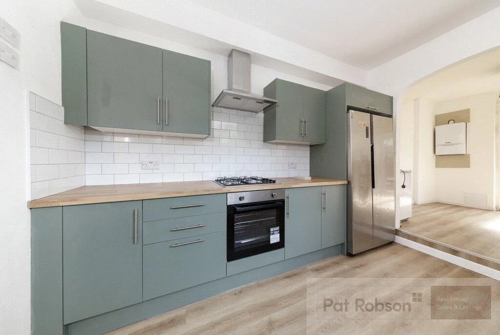 6 bedroom house for rent