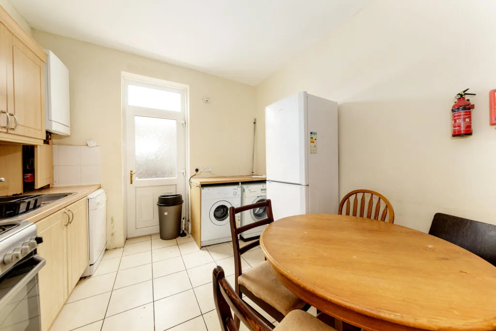 5 bedroom property for rent