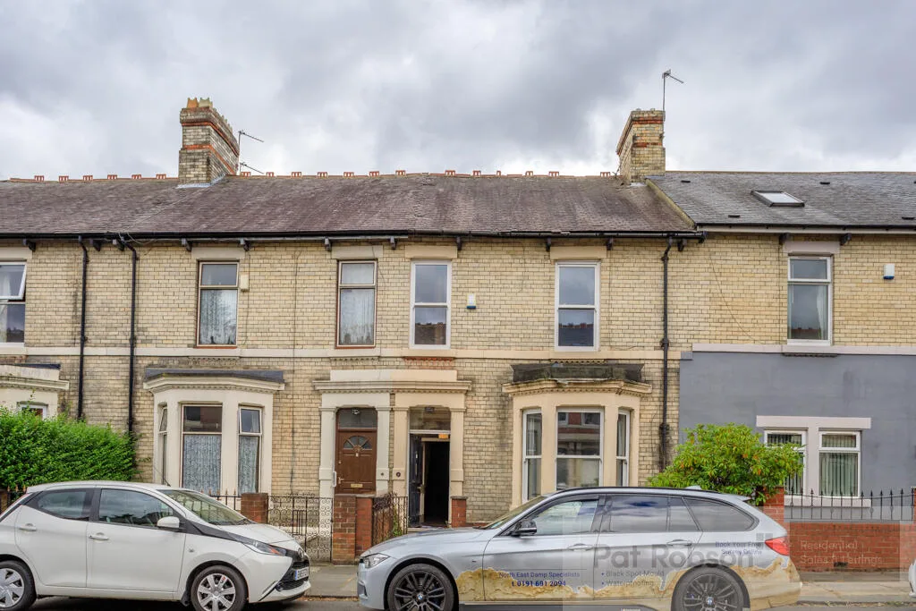 5 bedroom property for rent