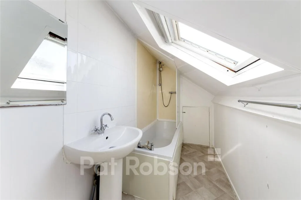 5 bedroom property for rent