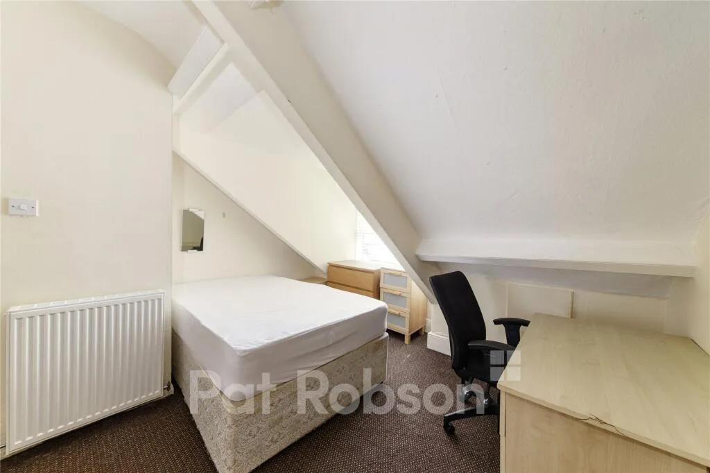 5 bedroom property for rent