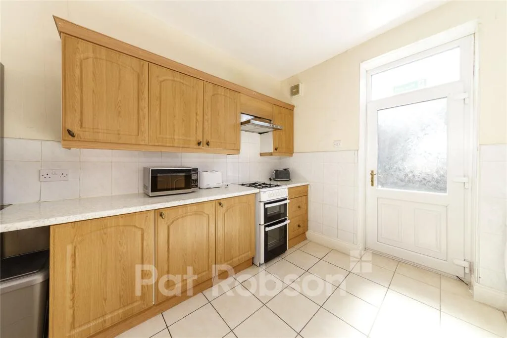 5 bedroom property for rent