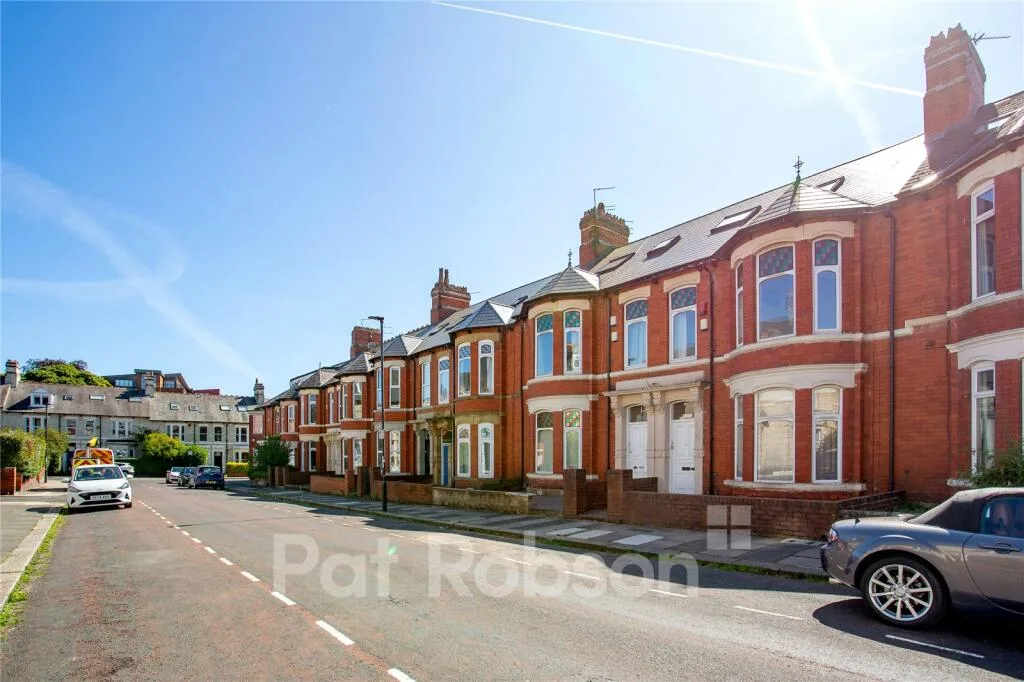 5 bedroom property for rent