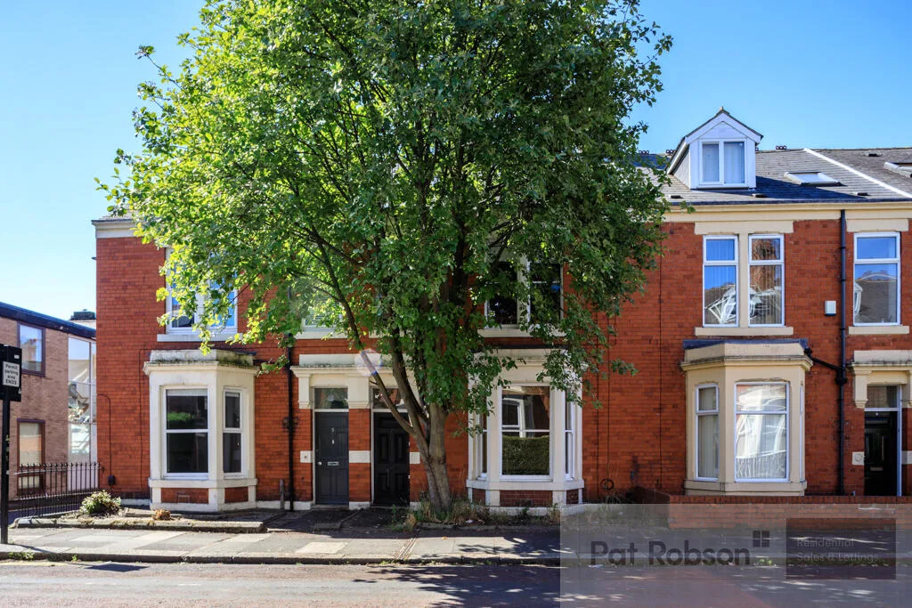 6 bedroom house for rent