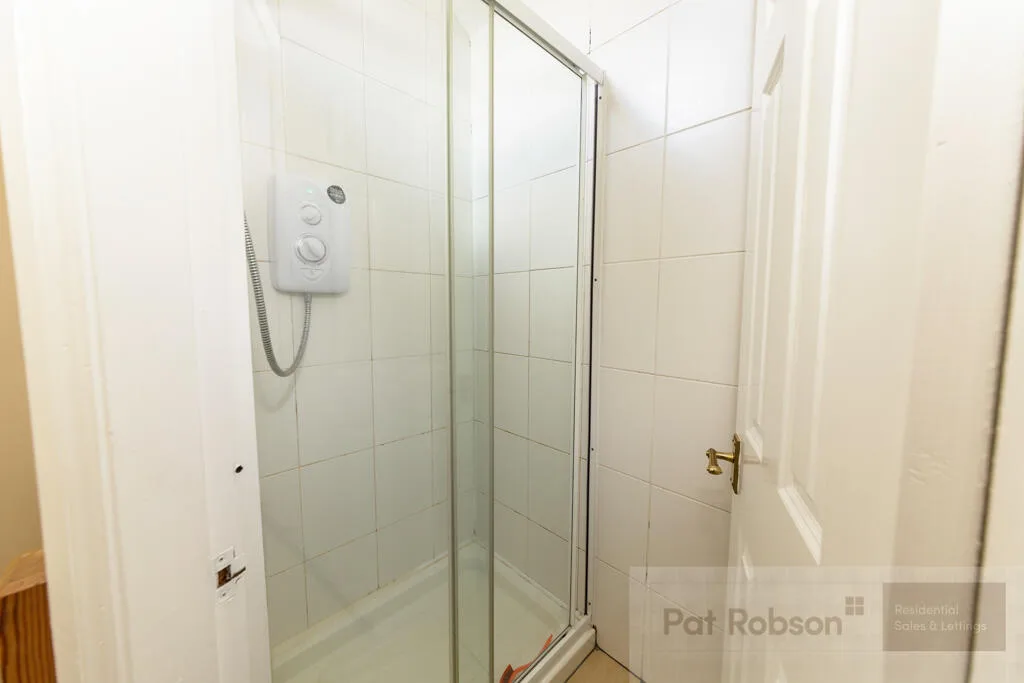 5 bedroom property for rent