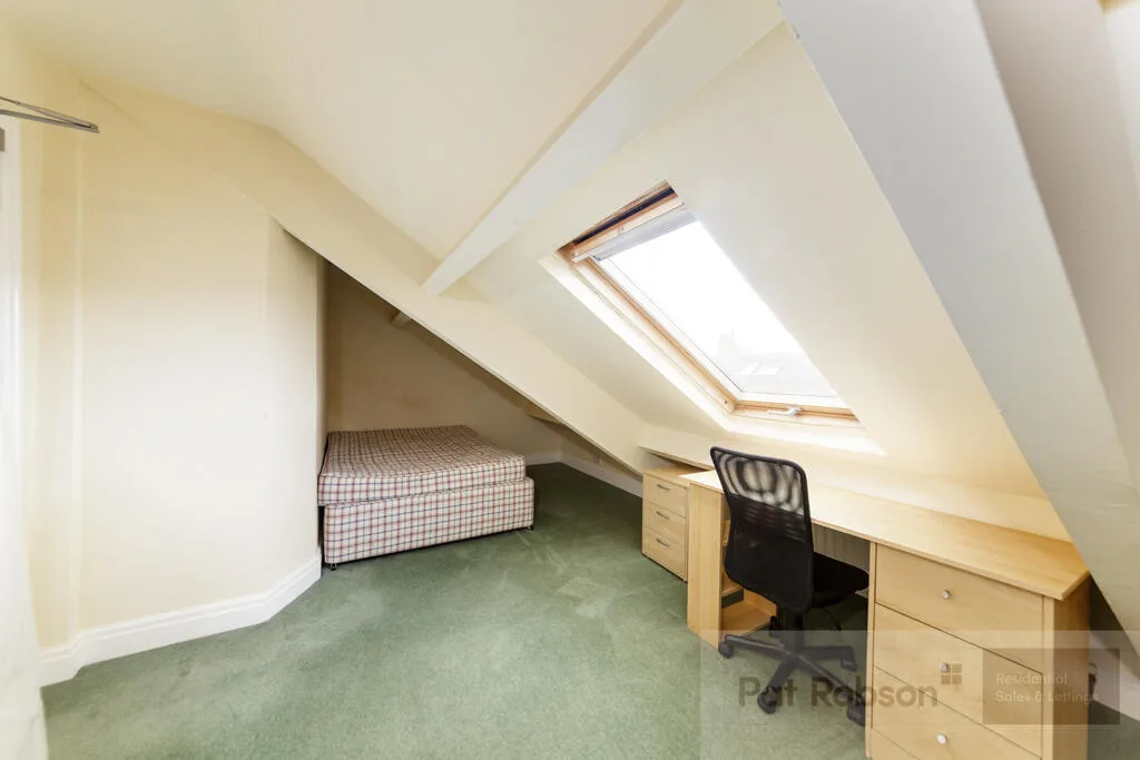 5 bedroom property for rent