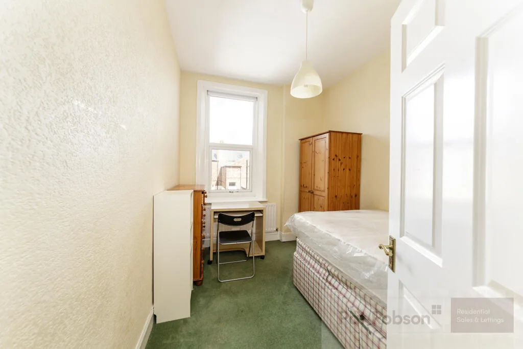 5 bedroom property for rent