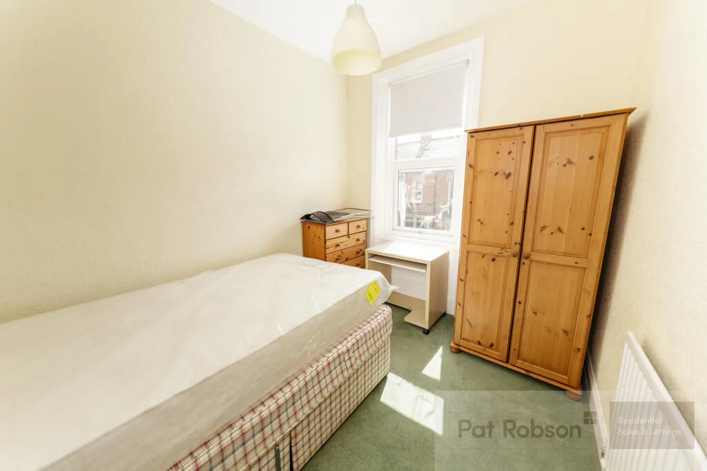 5 bedroom property for rent
