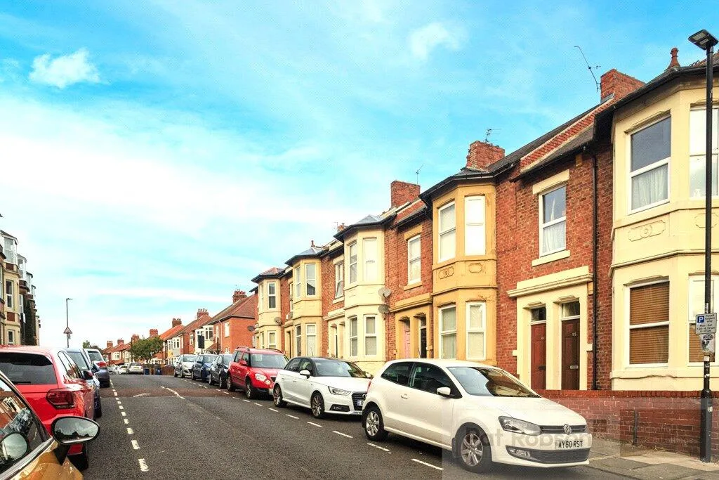 5 bedroom property for rent