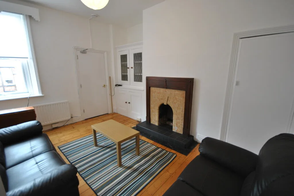 5 bedroom property for rent