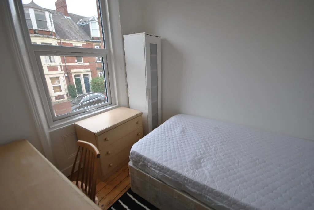 5 bedroom property for rent