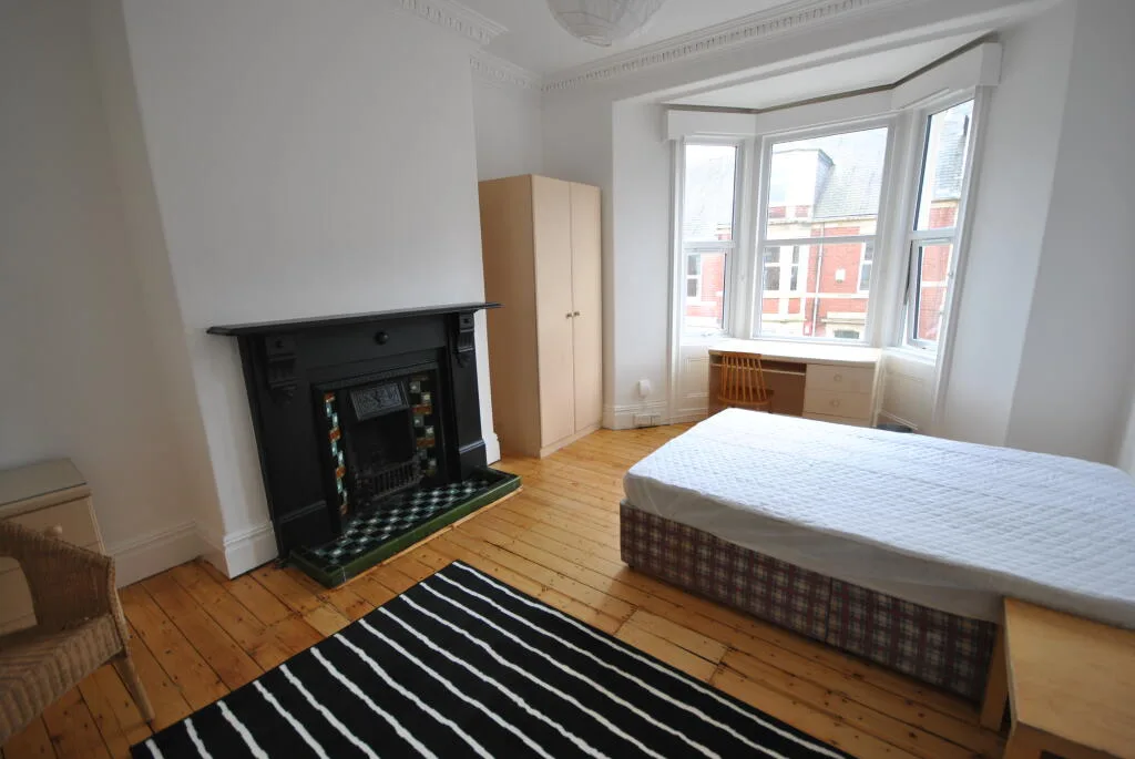 5 bedroom property for rent