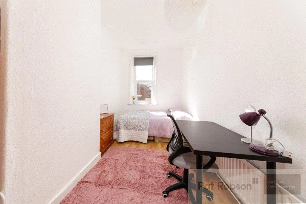 5 bedroom property for rent