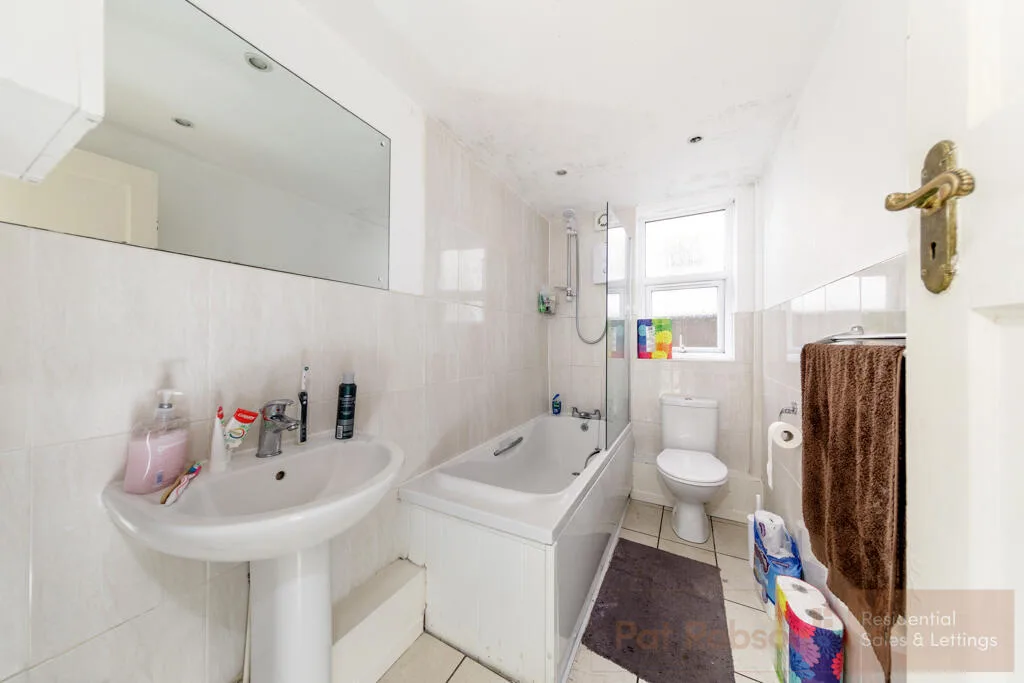 3 bedroom apartment for rent