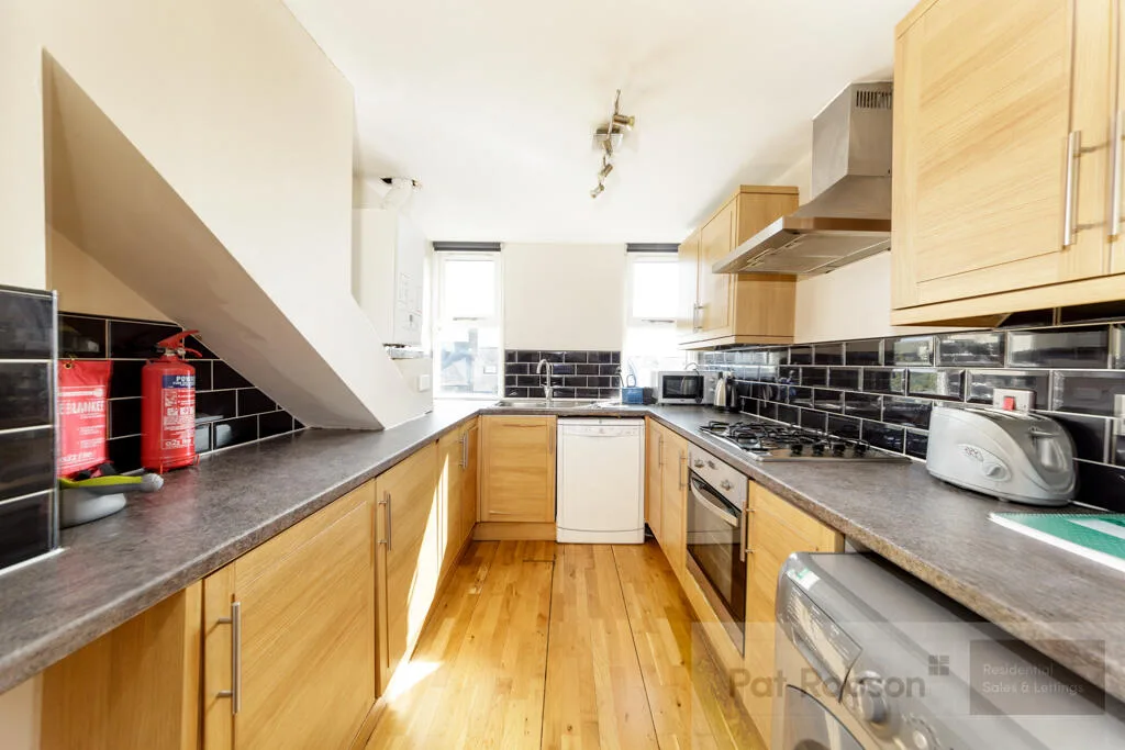 5 bedroom apartment for rent