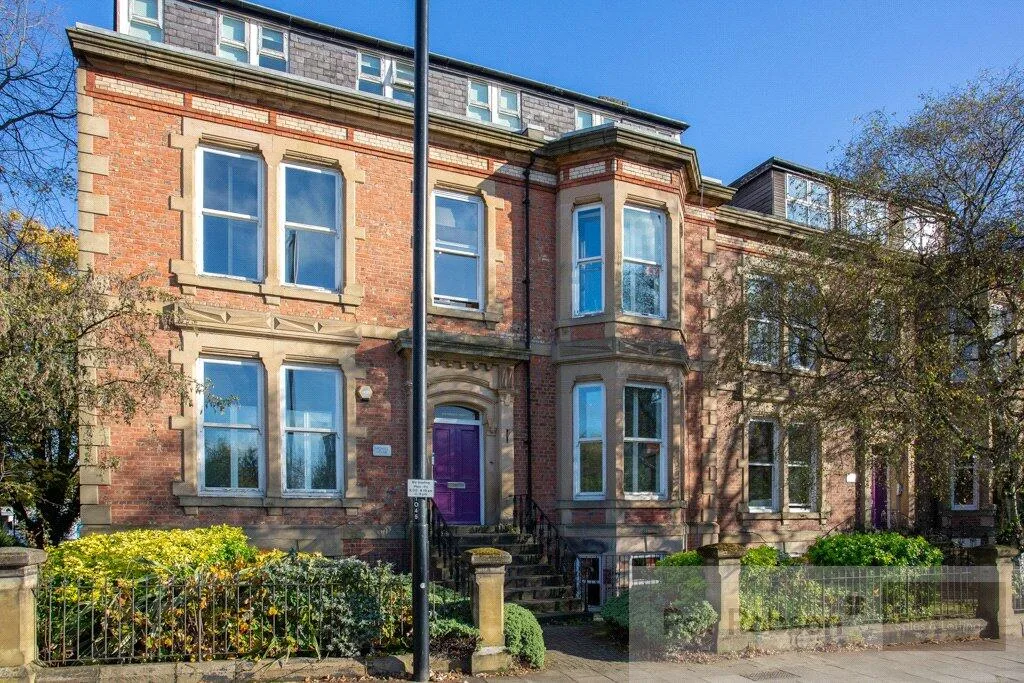 5 bedroom apartment for rent