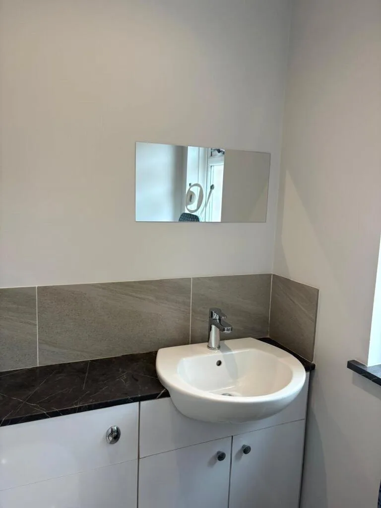 6 bedroom property for rent
