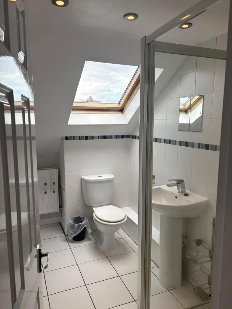 6 bedroom property for rent
