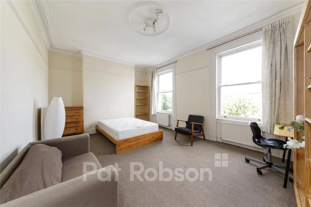 5 bedroom property for rent