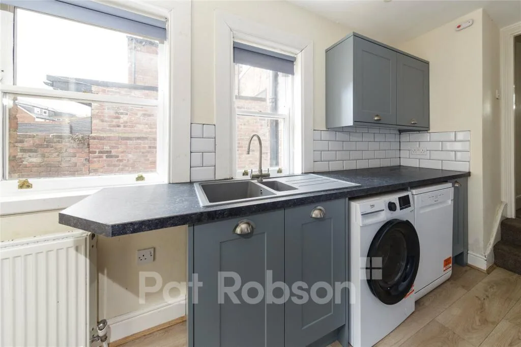 5 bedroom property for rent