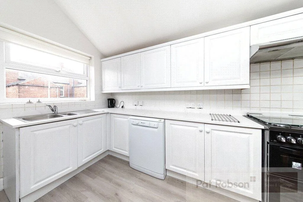 4 bedroom terraced house for rent