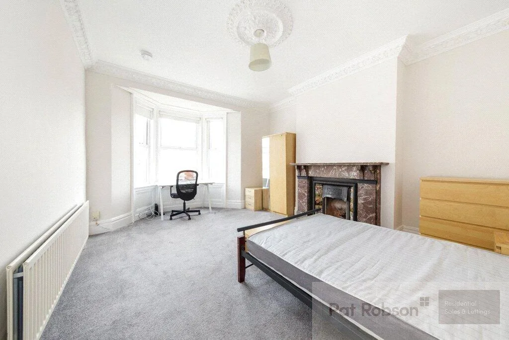 4 bedroom terraced house for rent