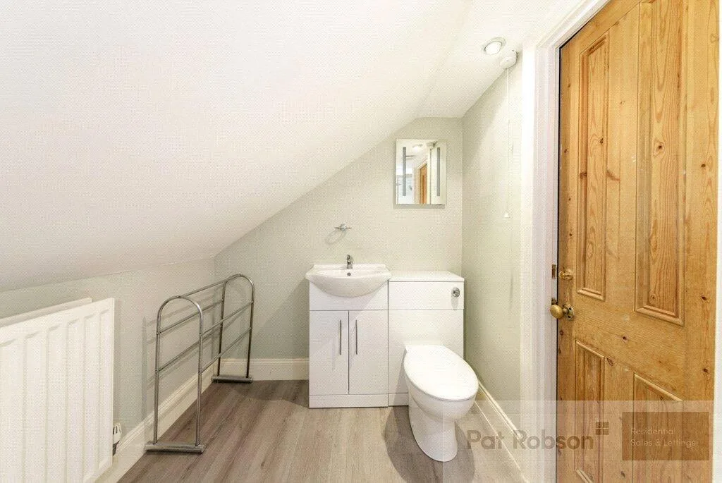 4 bedroom terraced house for rent