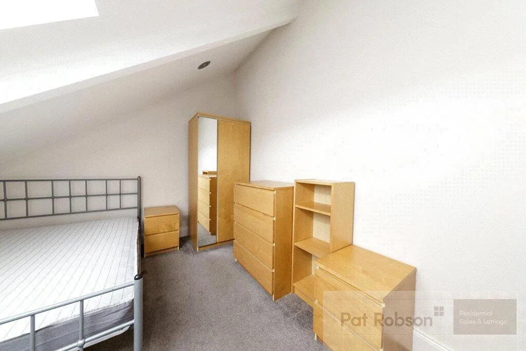 4 bedroom terraced house for rent