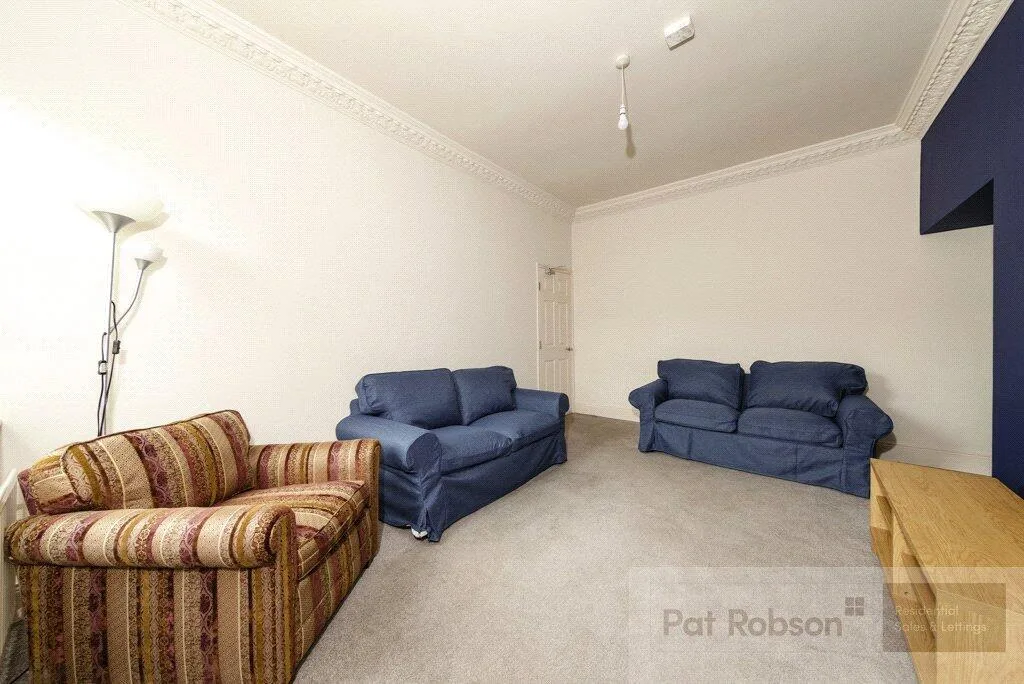 4 bedroom terraced house for rent