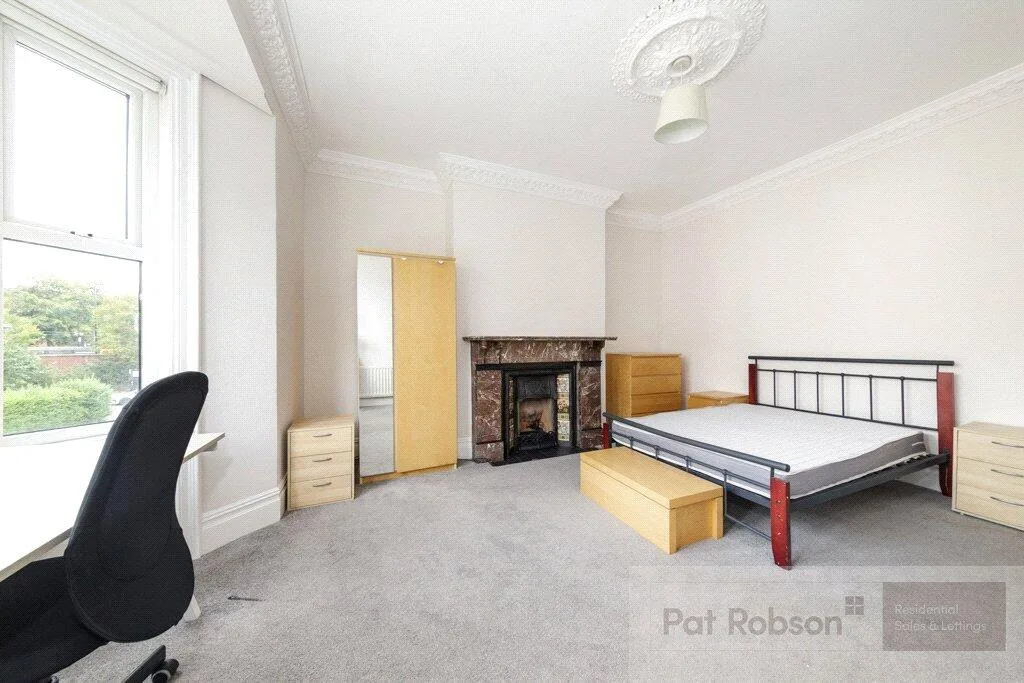 4 bedroom terraced house for rent