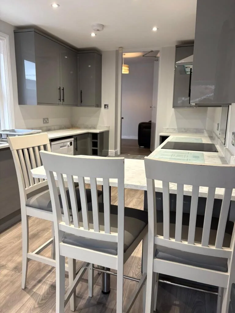 6 bedroom apartment for rent