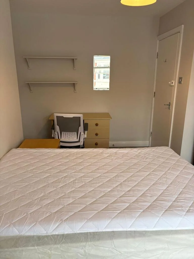 6 bedroom apartment for rent