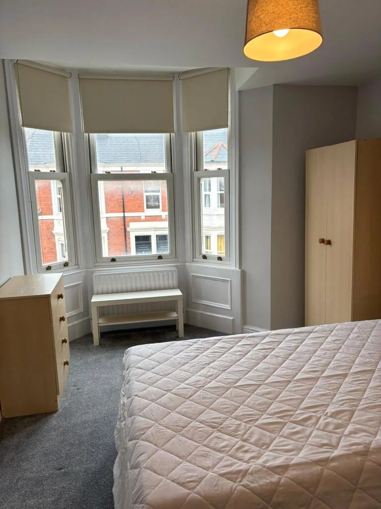 6 bedroom apartment for rent