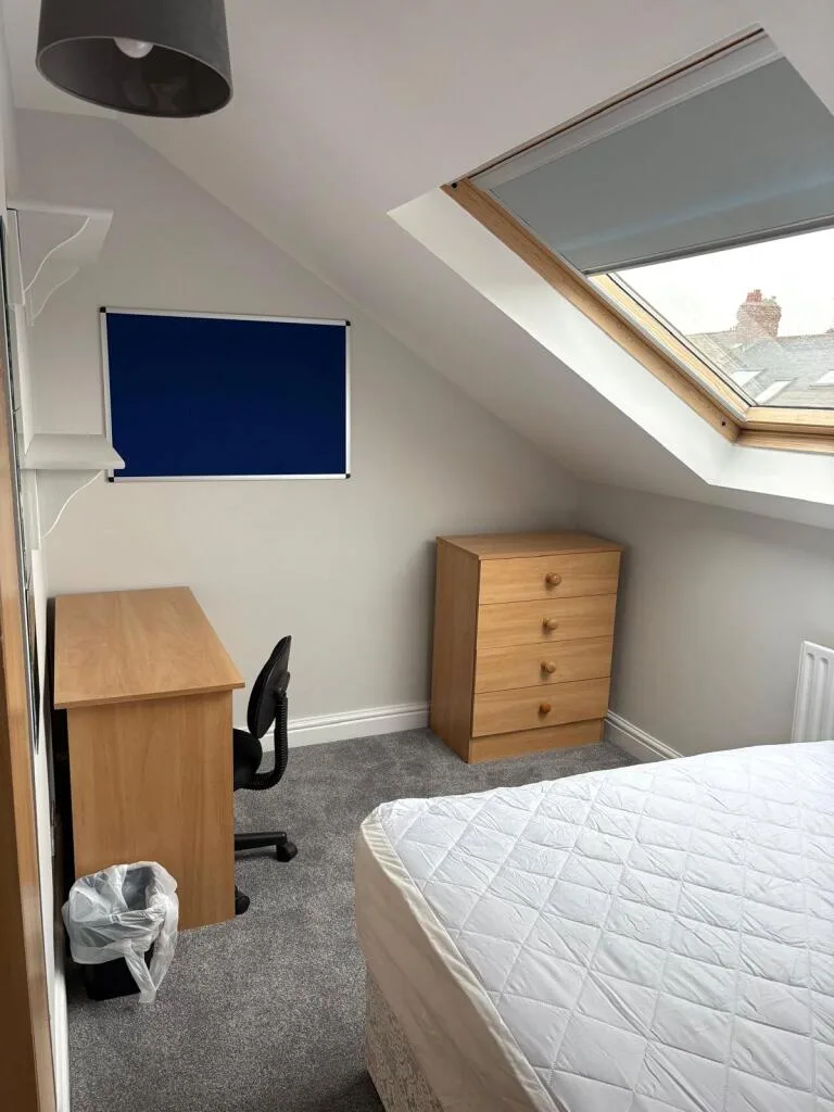 6 bedroom apartment for rent